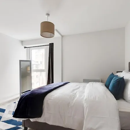 Apartman 1 Bed Modern In A Converted Mill Leeds