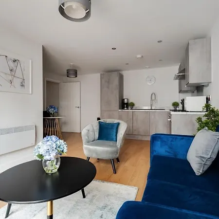 1 Bed Modern In A Converted Mill Апартаменты Лидс