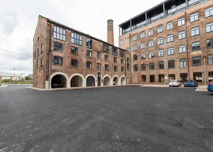 1 Bed Modern In A Converted Mill *